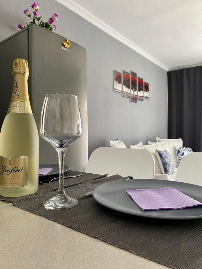 Lovely Apartment Seaview In Puerto Rico With Heated Swimming Pool, Free Wi-Fi And Free Private Parking Zewnętrze zdjęcie